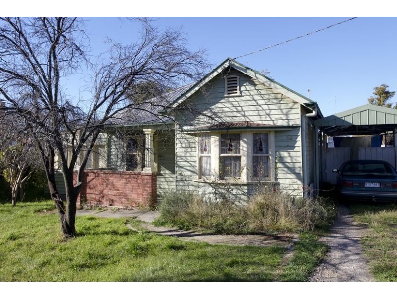 50 Kirkwood Drive, Eaglehawk VIC 3556