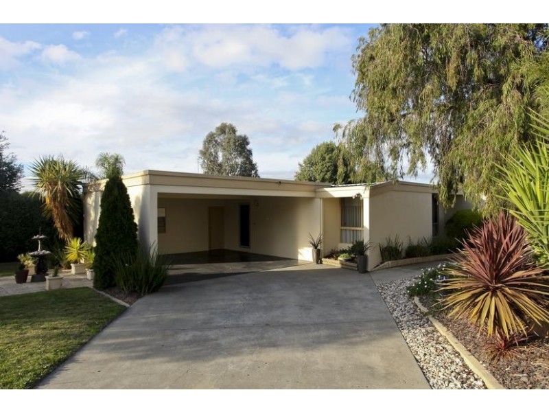 38 James Street, Strathdale VIC 3550