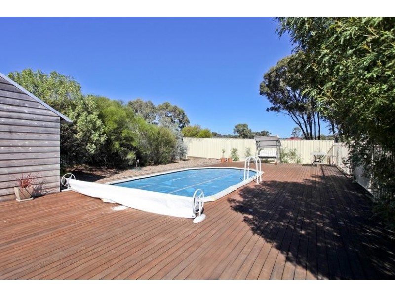14 Muriel Street, Kangaroo Flat VIC 3555