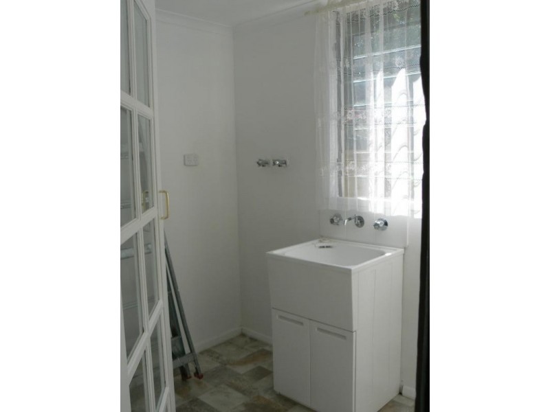 17 Harkness Street, Quarry Hill VIC 3550