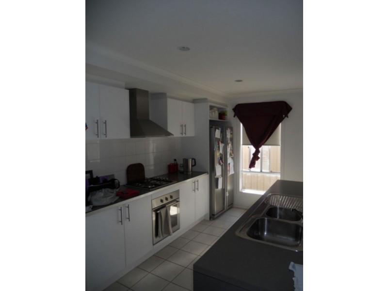27 Cooba Drive, Epsom VIC 3551