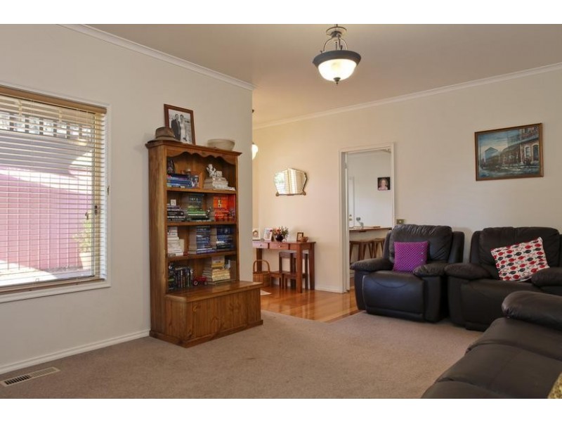 4 Moomba Court, Kennington VIC 3550