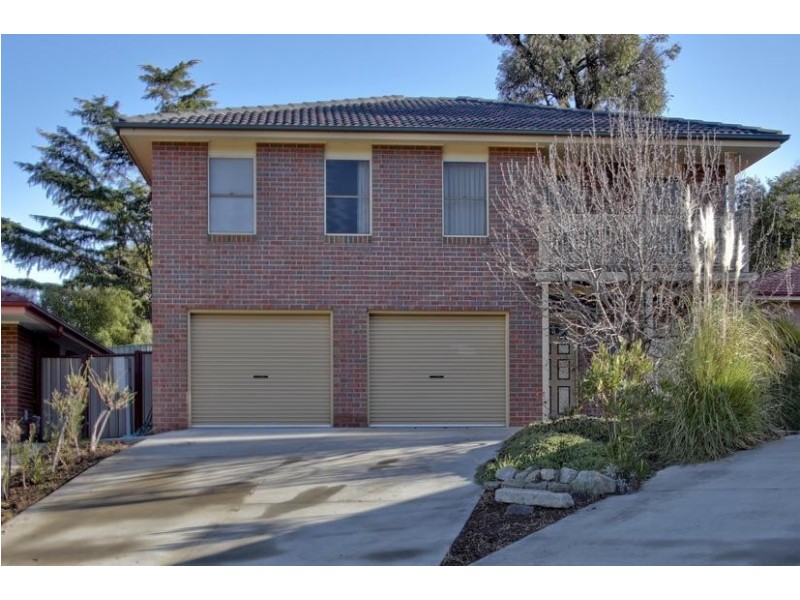2/15 Claire Court, Strathdale VIC 3550