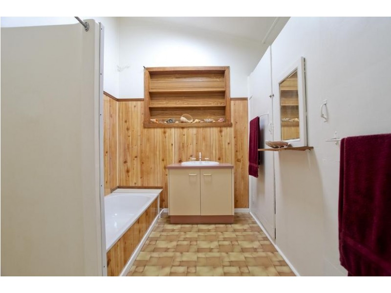7 Burns Street, Spring Gully VIC 3550