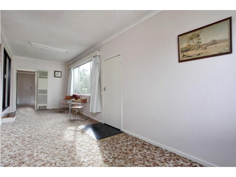 7 Burns Street, Spring Gully VIC 3550