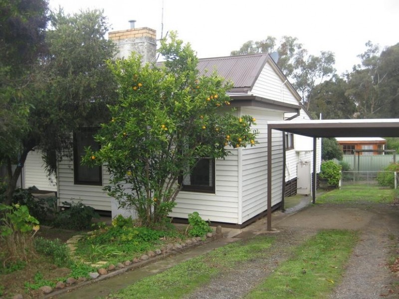 7 Burns Street, Spring Gully VIC 3550