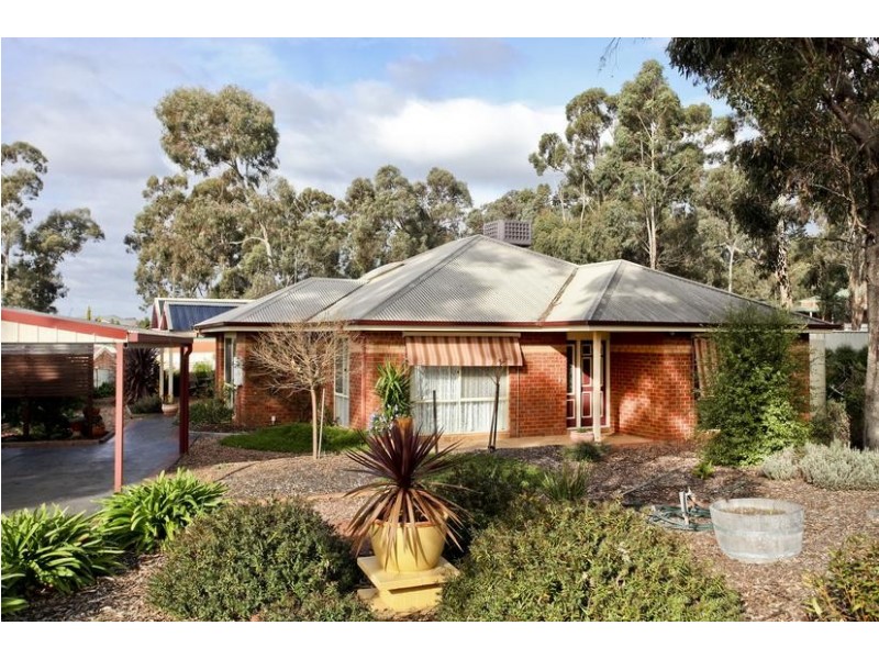 65 Aspinall Street, Golden Square VIC 3555
