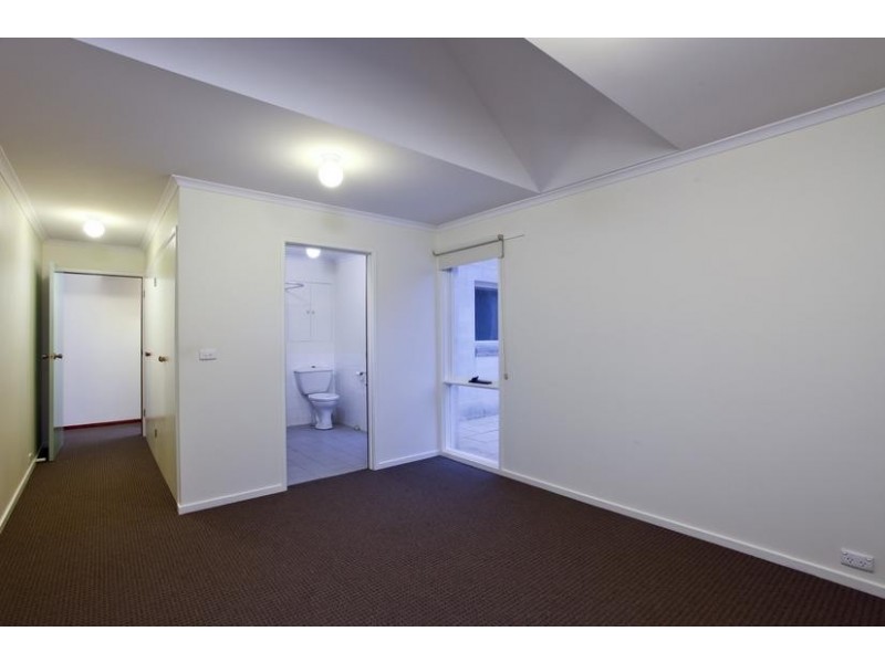 19 Deakin Drive, Flora Hill VIC 3550