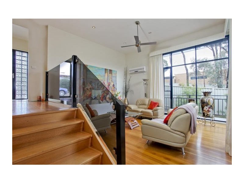 8 Knox Court, Kennington VIC 3550