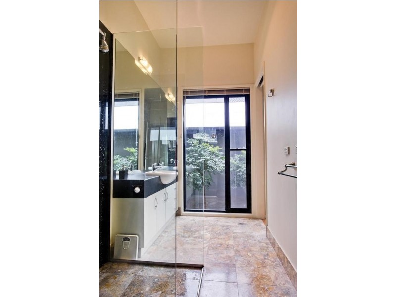 8 Knox Court, Kennington VIC 3550