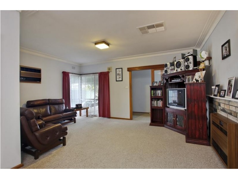 18 Henkel Street, Long Gully VIC 3550