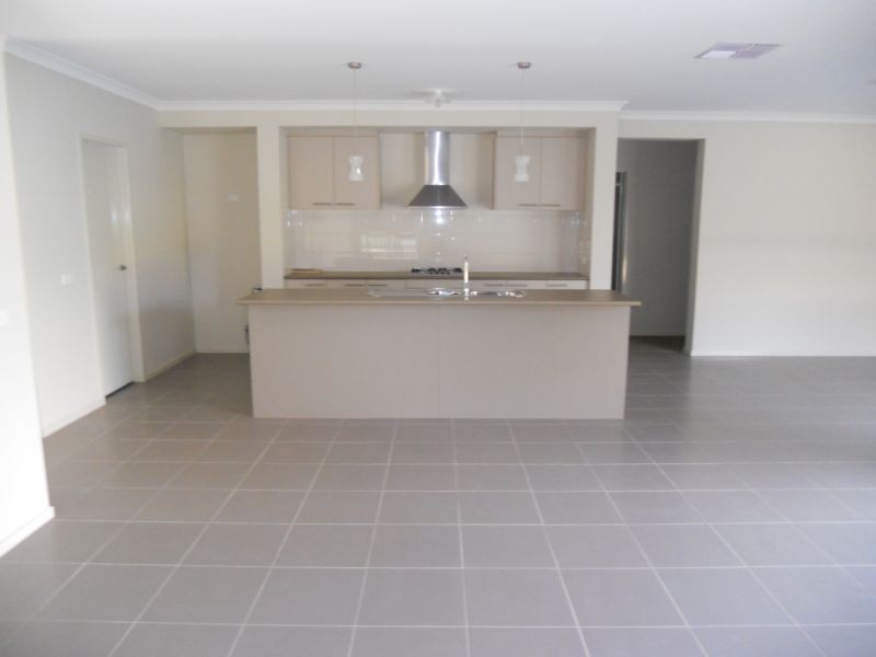 31 Victoria Avenue, Kangaroo Flat VIC 3555