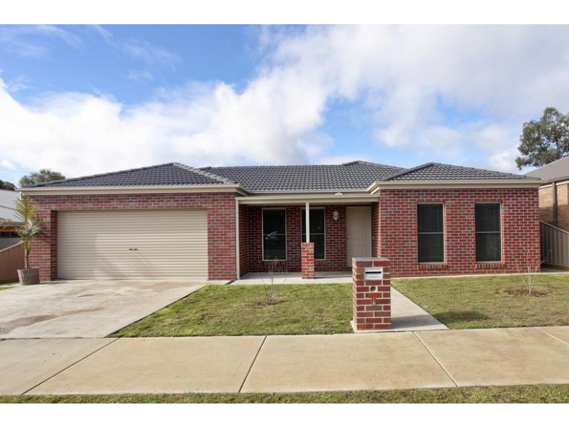 5 Victoria Avenue, Kangaroo Flat VIC 3555