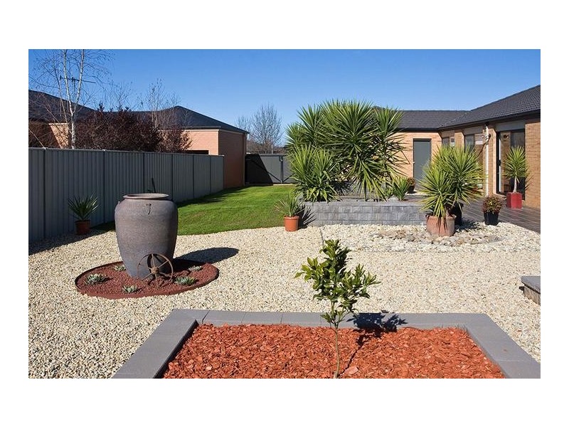 9 Arthurs Crescent, Strathfieldsaye VIC 3551