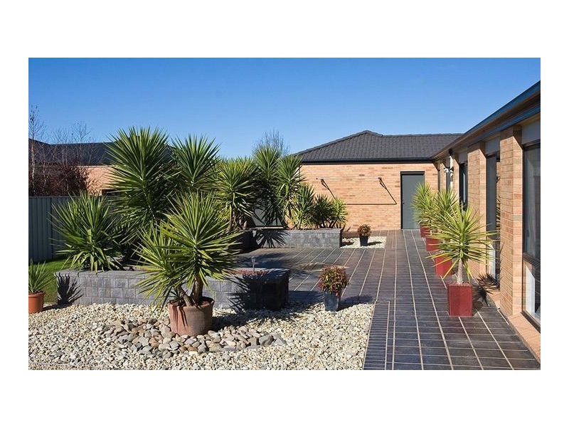 9 Arthurs Crescent, Strathfieldsaye VIC 3551