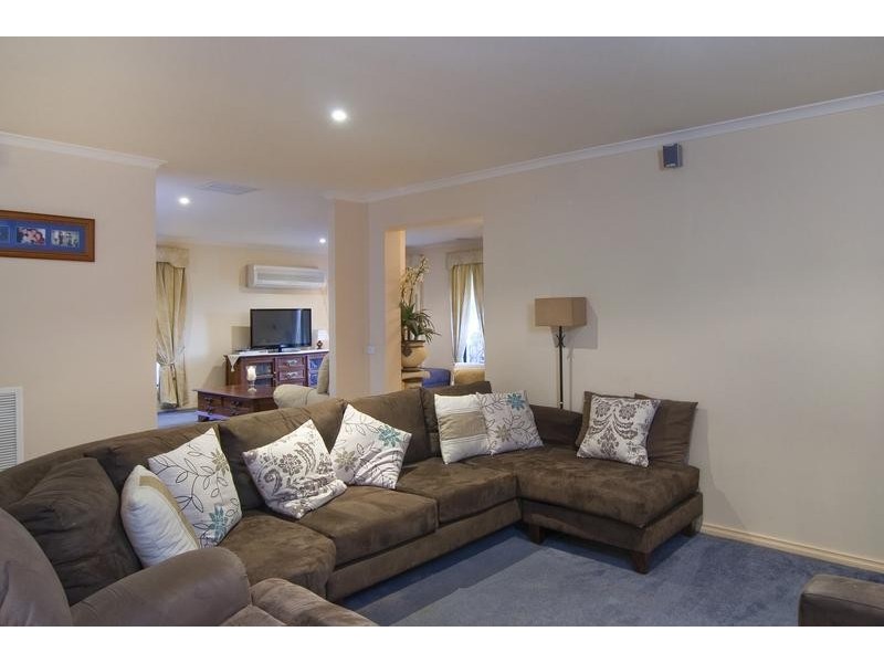 43 Daniel Drive, Golden Square VIC 3555