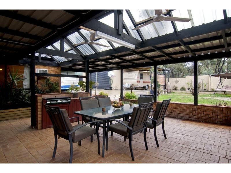 43 Daniel Drive, Golden Square VIC 3555