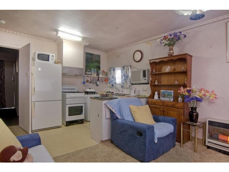273A-273B MacKenzie Street, Golden Square VIC 3555
