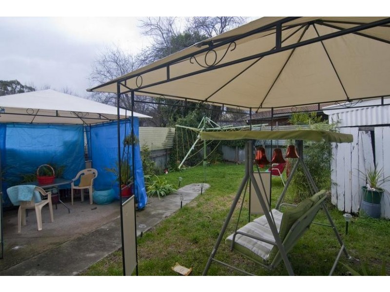 273A-273B MacKenzie Street, Golden Square VIC 3555