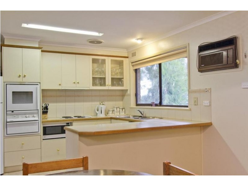 36 Houlahan Street, Flora Hill VIC 3550