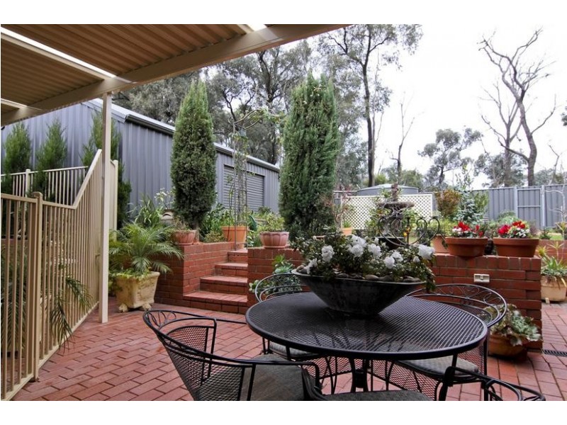 7 Adelle Court, Strathdale VIC 3550