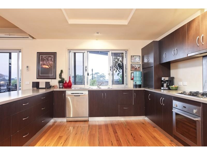 38 Browning Street, Kangaroo Flat VIC 3555