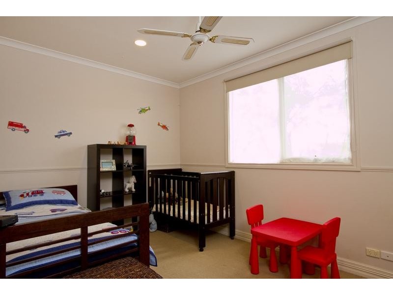 40 Neale Street, Kennington VIC 3550
