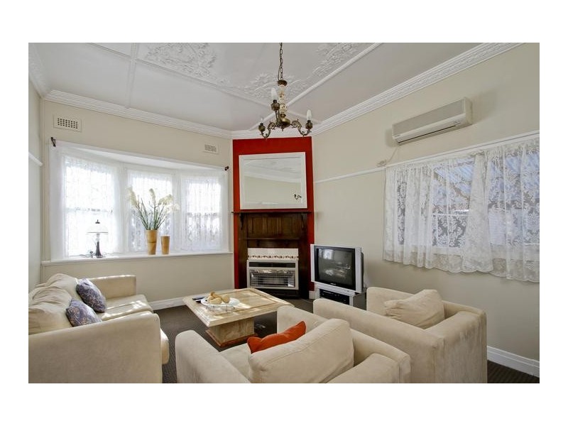183 High Street, Kangaroo Flat VIC 3555