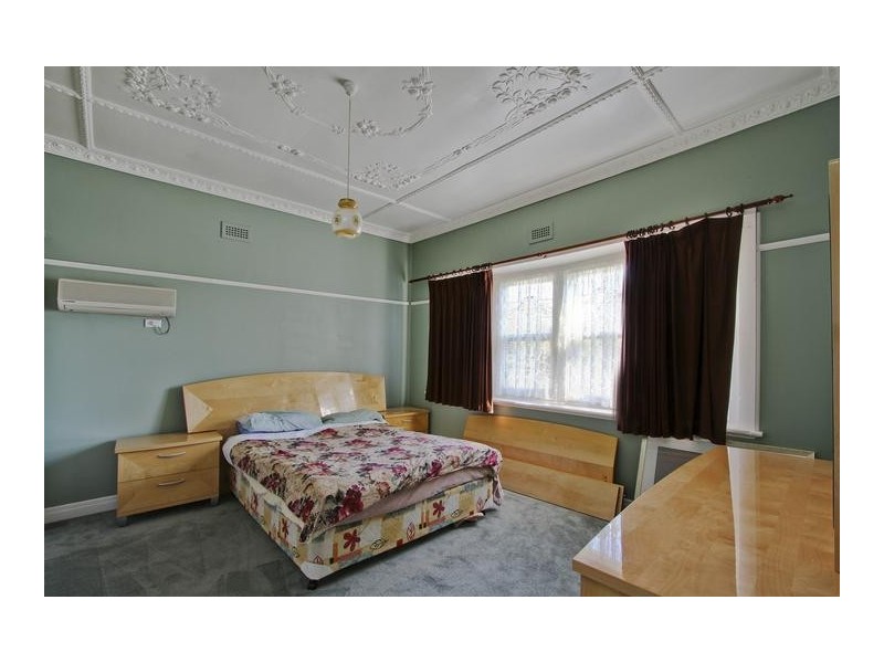183 High Street, Kangaroo Flat VIC 3555