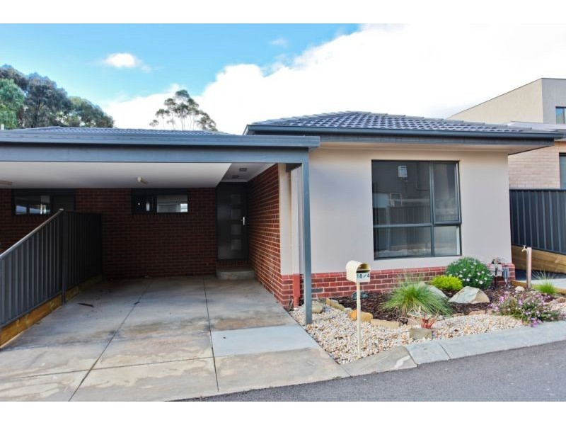 4/18 Delbridge Street, Golden Square VIC 3555