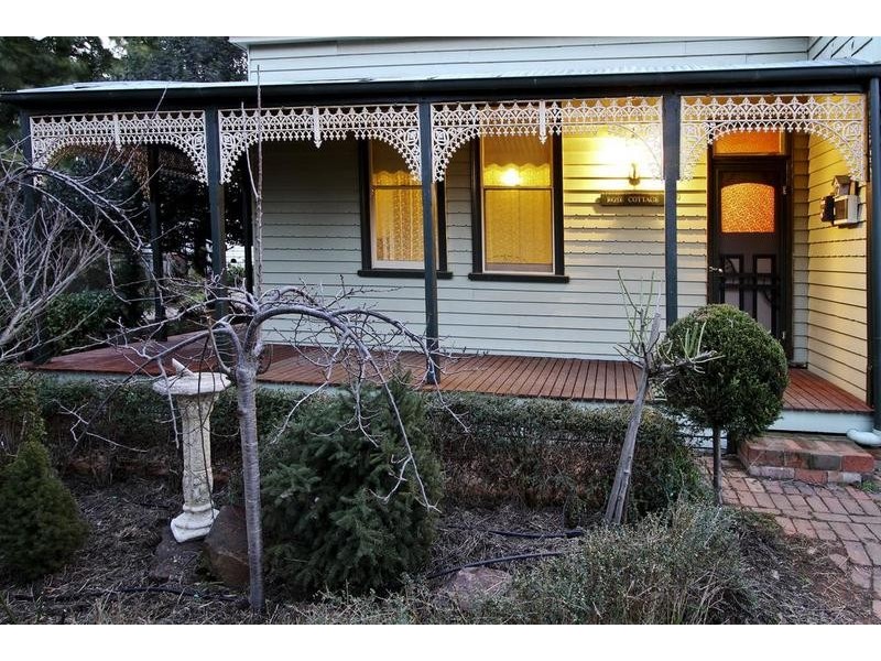 110 St Killian Street, White Hills VIC 3550