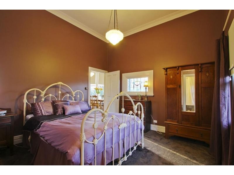 110 St Killian Street, White Hills VIC 3550