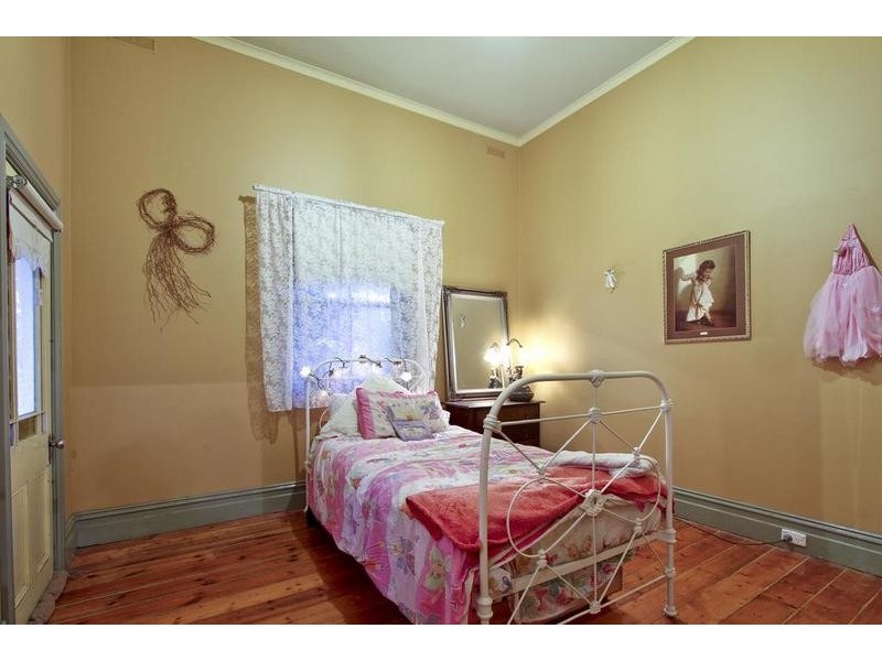 110 St Killian Street, White Hills VIC 3550