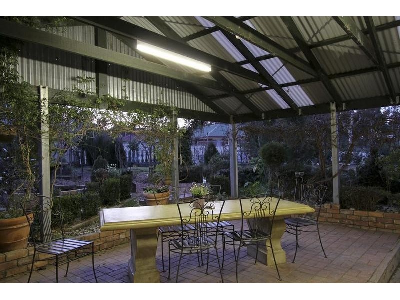 110 St Killian Street, White Hills VIC 3550