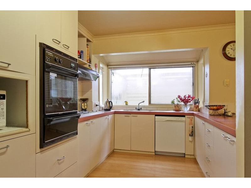 40 Bolton Drive, Kennington VIC 3550