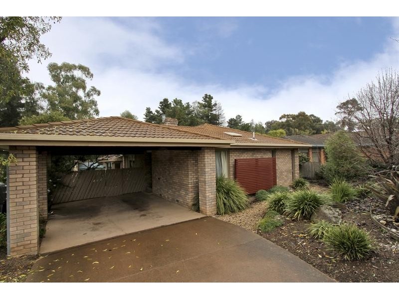 40 Bolton Drive, Kennington VIC 3550