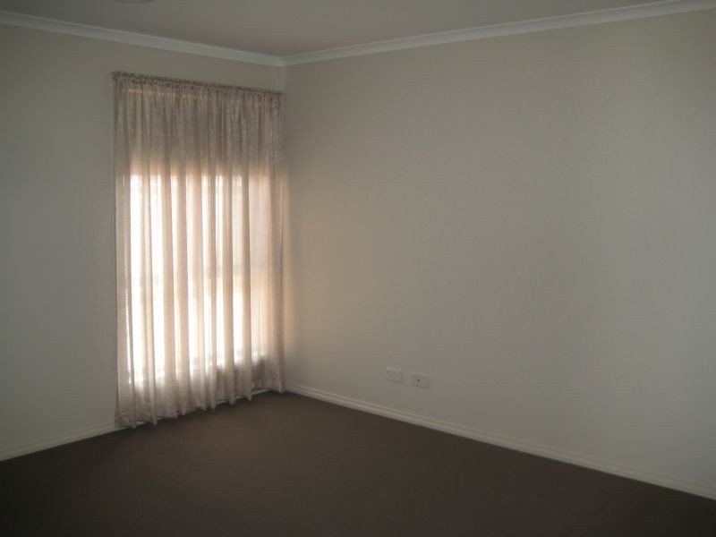 17 Klim Avenue, Kangaroo Flat VIC 3555