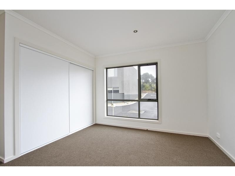 5/18 Delbridge Street, Golden Square VIC 3555