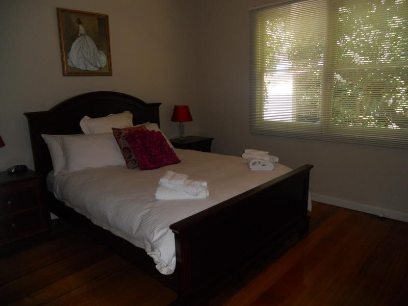3 Mary Street, Quarry Hill VIC 3550