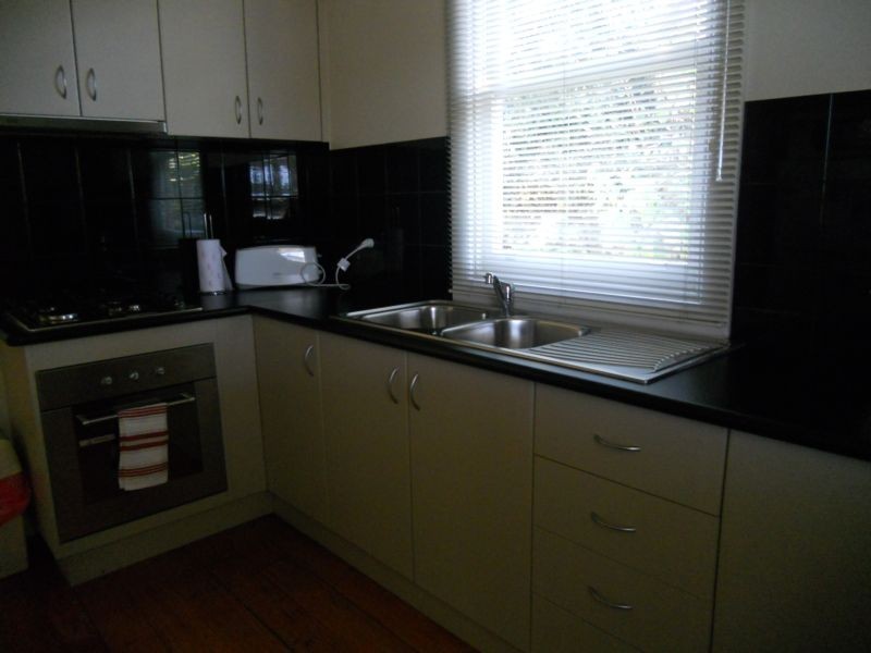 3a Mary Street, Quarry Hill VIC 3550