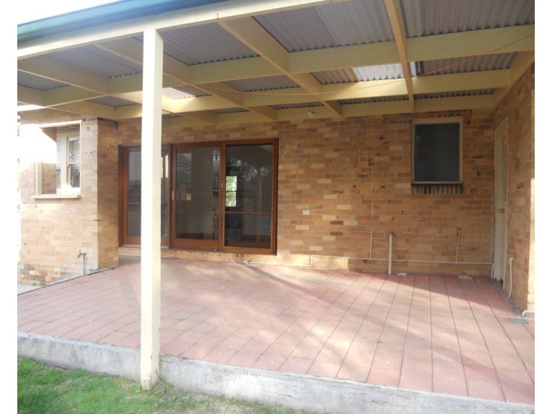 3 Lansell Street, Kangaroo Flat VIC 3555