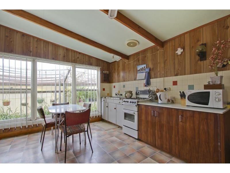 42 Nelson Street, California Gully VIC 3556