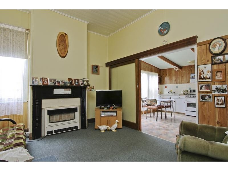 42 Nelson Street, California Gully VIC 3556