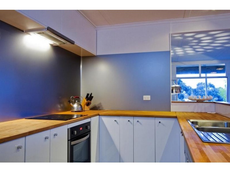 11 Shelley Street, Spring Gully VIC 3550