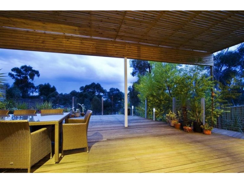 11 Shelley Street, Spring Gully VIC 3550