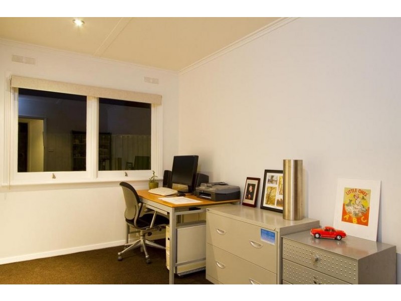 11 Shelley Street, Spring Gully VIC 3550