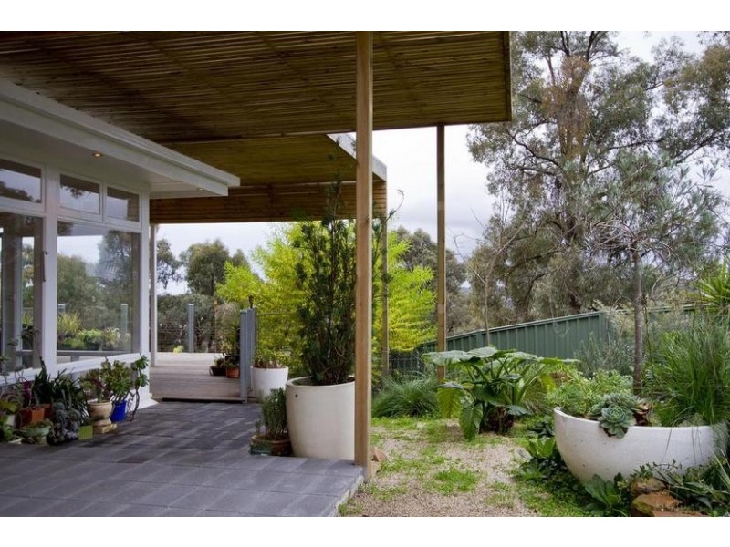 11 Shelley Street, Spring Gully VIC 3550
