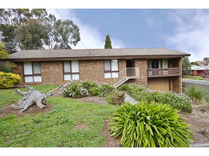 38 Friswell Avenue, Flora Hill VIC 3550