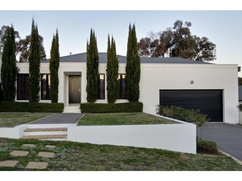 18 Weatherby Drive, Strathdale VIC 3550