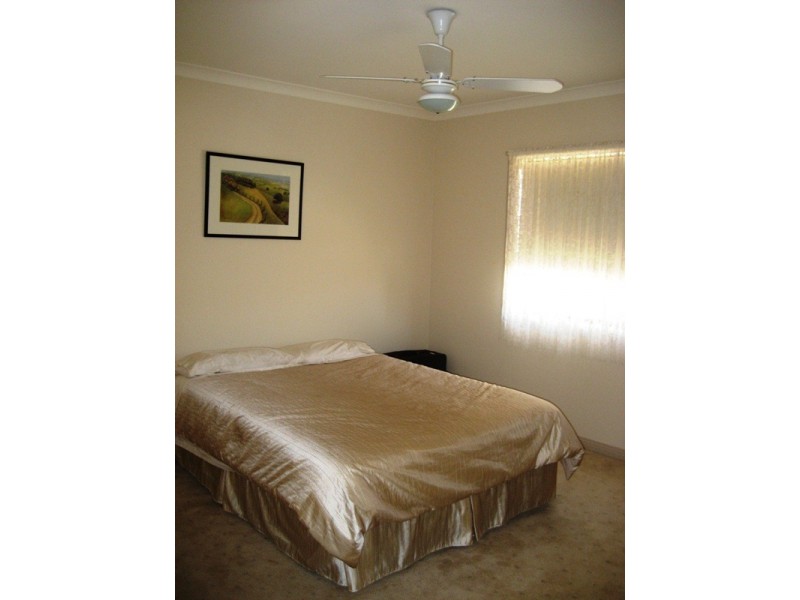16B Drechsler Street, Flora Hill VIC 3550